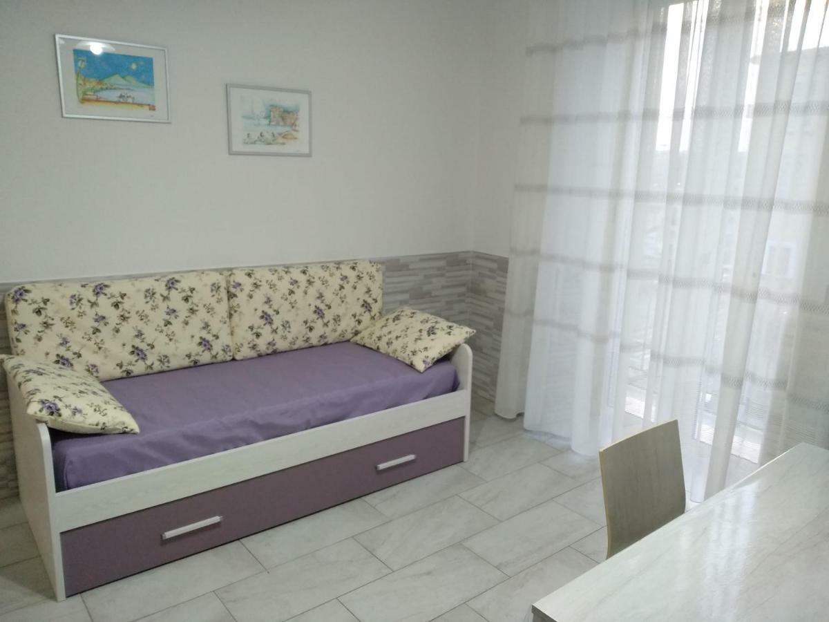 Casa Al Porto Apartment Napoli Bagian luar foto
